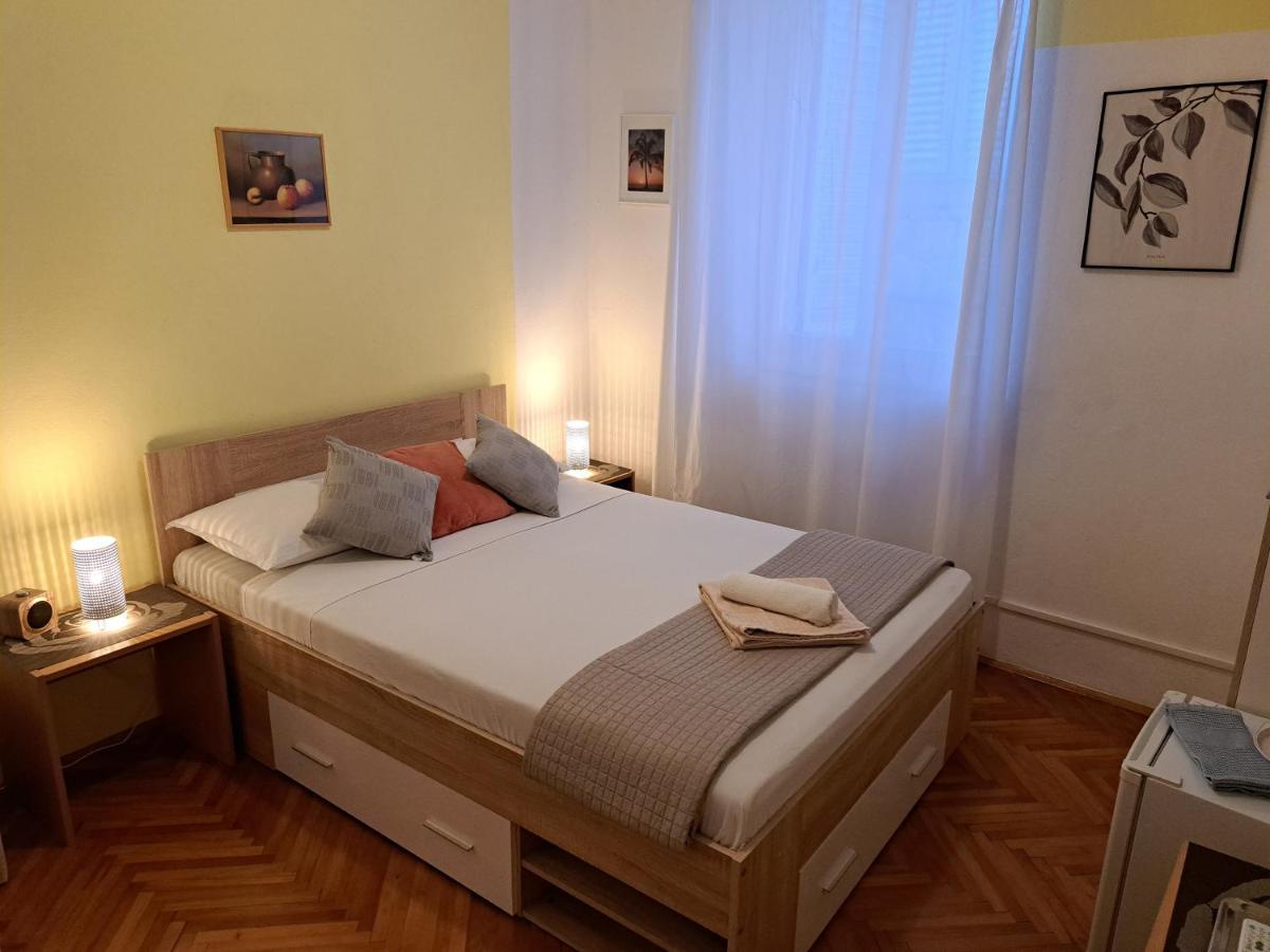 Maria'S Place 코츌라 외부 사진
